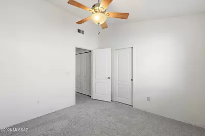 11092 W Coppertail Drive, Marana, AZ 85653 - Photo 12