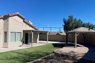 8231 W Lapis Moon Ln, Tucson, AZ 85743 - Photo 18