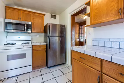 642 E 2nd Street, Tucson, AZ 85705 - Photo 14