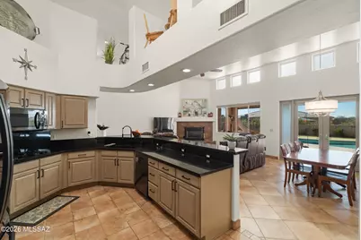 8738 E Bear Paw Place, Tucson, AZ 85749 - Photo 18