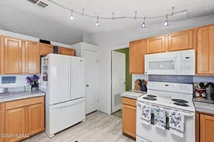 816 N Ridgeview Pl, Huachuca City, AZ 85616 - Photo 20