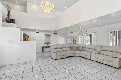 1140 S Singing Bird Court, Tucson, AZ 85745 - Photo 10