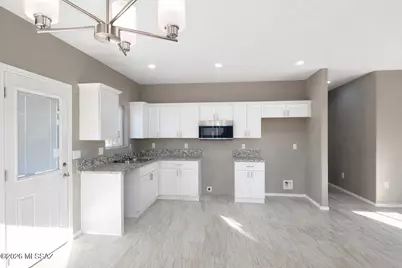 5627 E 29th Street, Tucson, AZ 85711 - Photo 2