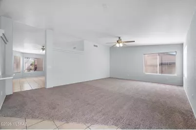 10235 E Rainbow Meadow Drive, Tucson, AZ 85747 - Photo 12