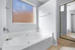 10235 E Rainbow Meadow Dr, Tucson, AZ 85747 - Photo 30