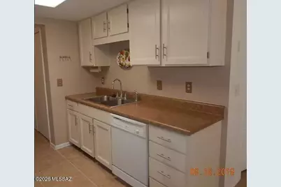 295 W Placita De Los Anillos, Green Valley, AZ 85614 - Photo 8