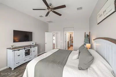 1605 E Balestra Way, Green Valley, AZ 85614 - Photo 24