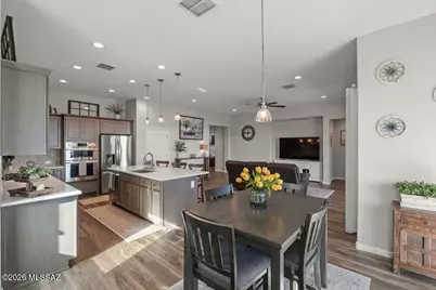 1605 E Balestra Way, Green Valley, AZ 85614 - Photo 16