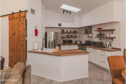 10630 E Northern Crest Drive, Tucson, AZ 85748 - Photo 8