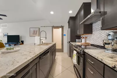 2465 N Silver Mosaic Drive, Tucson, AZ 85745 - Photo 10