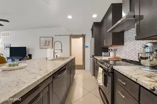 2465 N Silver Mosaic Dr, Tucson, AZ 85745 - Photo 10