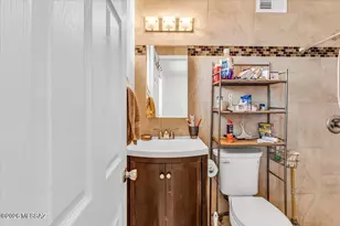 7141 E Tamara Dr, Tucson, AZ 85730 - Photo 20