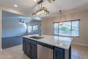 1237 W Vinovo Pass, Oro Valley, AZ 85755 - Photo 20