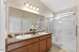 39466 S Diamond Bay Dr, Tucson, AZ 85739 - Photo 18