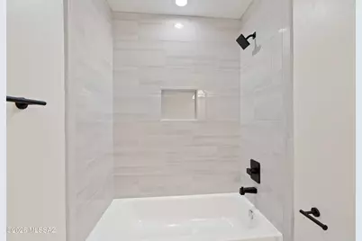 554 Avenida Septiembre, Rio Rico, AZ 85648 - Photo 20