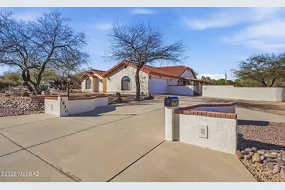 1430 W Via Ventajosa, Sahuarita, AZ 85629 - Photo 1