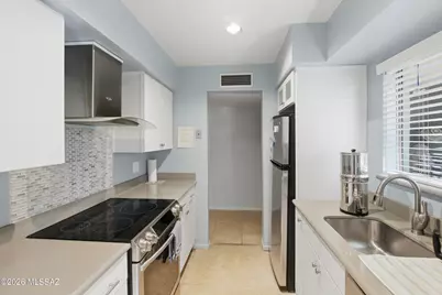 600 E River Road #Unit W, Tucson, AZ 85704 - Photo 10