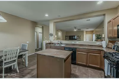 926 W Via De Gala, Sahuarita, AZ 85629 - Photo 20