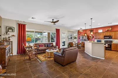 837 W Bosch Drive, Green Valley, AZ 85614 - Photo 8