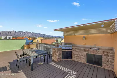 2431 E Autumn Flower Drive, Tucson, AZ 85718 - Photo 2