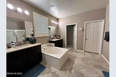 12945 N Indian Palms Drive, Tucson, AZ 85755 - Photo 10
