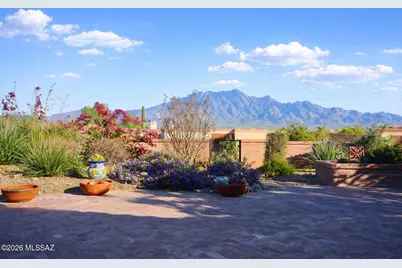 3911 Via Del Tordo, Green Valley, AZ 85622 - Photo 2