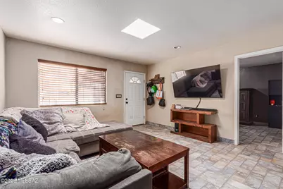 1988 S Longfellow Place, Tucson, AZ 85711 - Photo 4