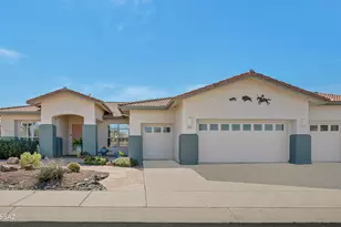 1894 E Longspur Pl, Green Valley, AZ 85614 - Photo 1