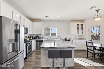 6675 S Placita Segovia, Tucson, AZ 85757 - Photo 8