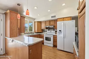 7326 E Montecito Dr, Tucson, AZ 85710 - Photo 16