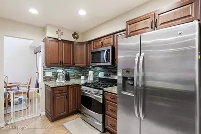 1260 N Amberbrooke Avenue, Tucson, AZ 85745 - Photo 14