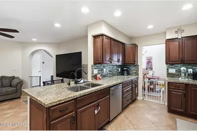 1260 N Amberbrooke Avenue, Tucson, AZ 85745 - Photo 12