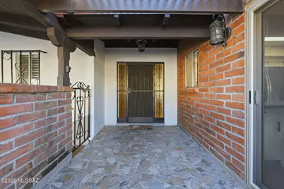 681 W Camino Del Poso, Green Valley, AZ 85614 - Photo 6