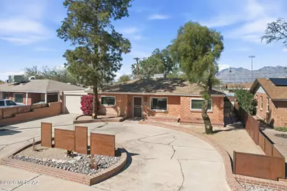 4713 E 9th Street, Tucson, AZ 85711 - Photo 2