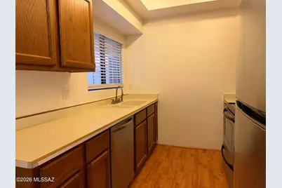 5750 N Camino Esplendora #231, Tucson, AZ 85718 - Photo 6