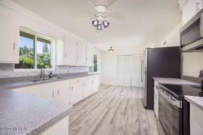 3323 N Forgeus Avenue, Tucson, AZ 85716 - Photo 8