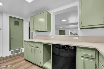 1721 E Blacklidge Drive #2, Tucson, AZ 85719 - Photo 6