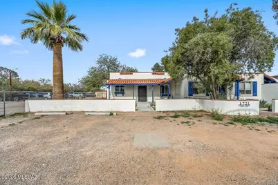 1721 E Blacklidge Drive #2, Tucson, AZ 85719 - Photo 2
