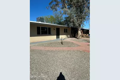 4441 E 4th Street, Tucson, AZ 85711 - Photo 2