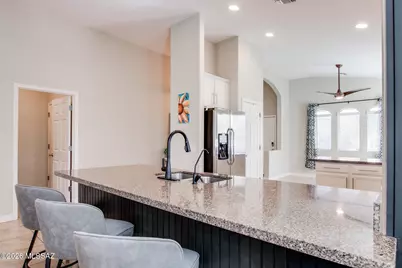 9709 N Hebden Way, Marana, AZ 85653 - Photo 10