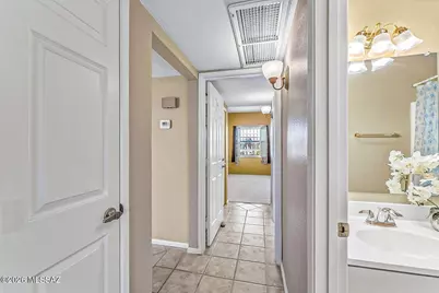 1085 W Camino Sagasta, Green Valley, AZ 85622 - Photo 28