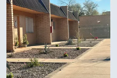 3830 N Park Avenue, Tucson, AZ 85719 - Photo 1