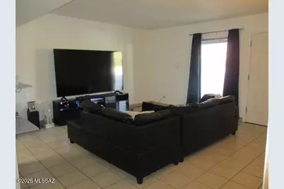 877 E Calle Esplendor, Nogales, AZ 85621 - Photo 4