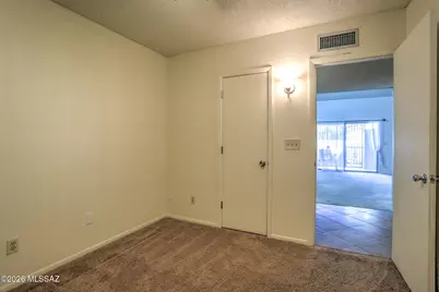 7581 E Desert Anchor Boulevard, Tucson, AZ 85715 - Photo 18