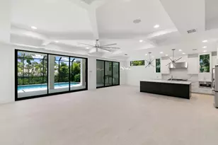 375 Periwinkle Ct, Marco Island, FL 34145 - Photo 14