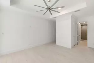 375 Periwinkle Ct, Marco Island, FL 34145 - Photo 22