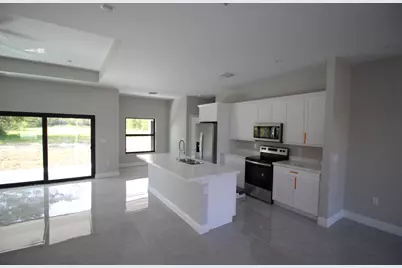 10827 Greenway Road, Naples, FL 34114 - Photo 2