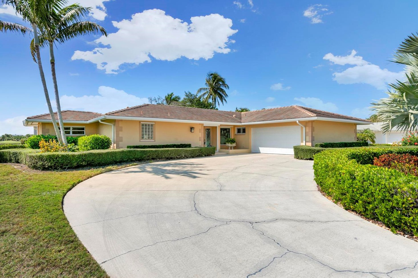 240 Shadowridge Ct, Marco Island, FL 34145-3622