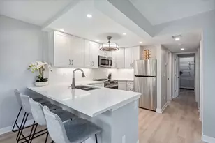 330 Kon Tiki Dr, Naples, FL 34113 - Photo 1