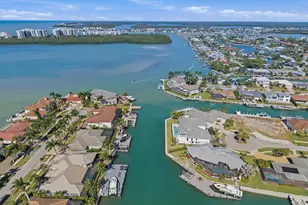 810 Elm Ct, Marco Island, FL 34145 - Photo 44